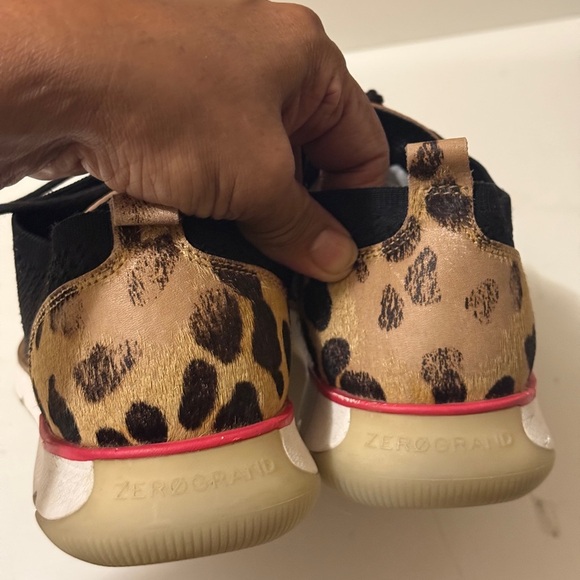 Crafted Stitchlite uppers with decorative detailing on a classic wingtip oxford. - Picture 9 of 14